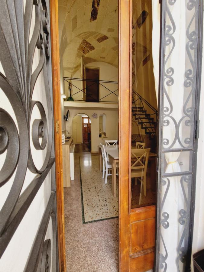 Вилла Casa Dante Deliziosa Casa A Due Passi Dal Centro Лечче Экстерьер фото