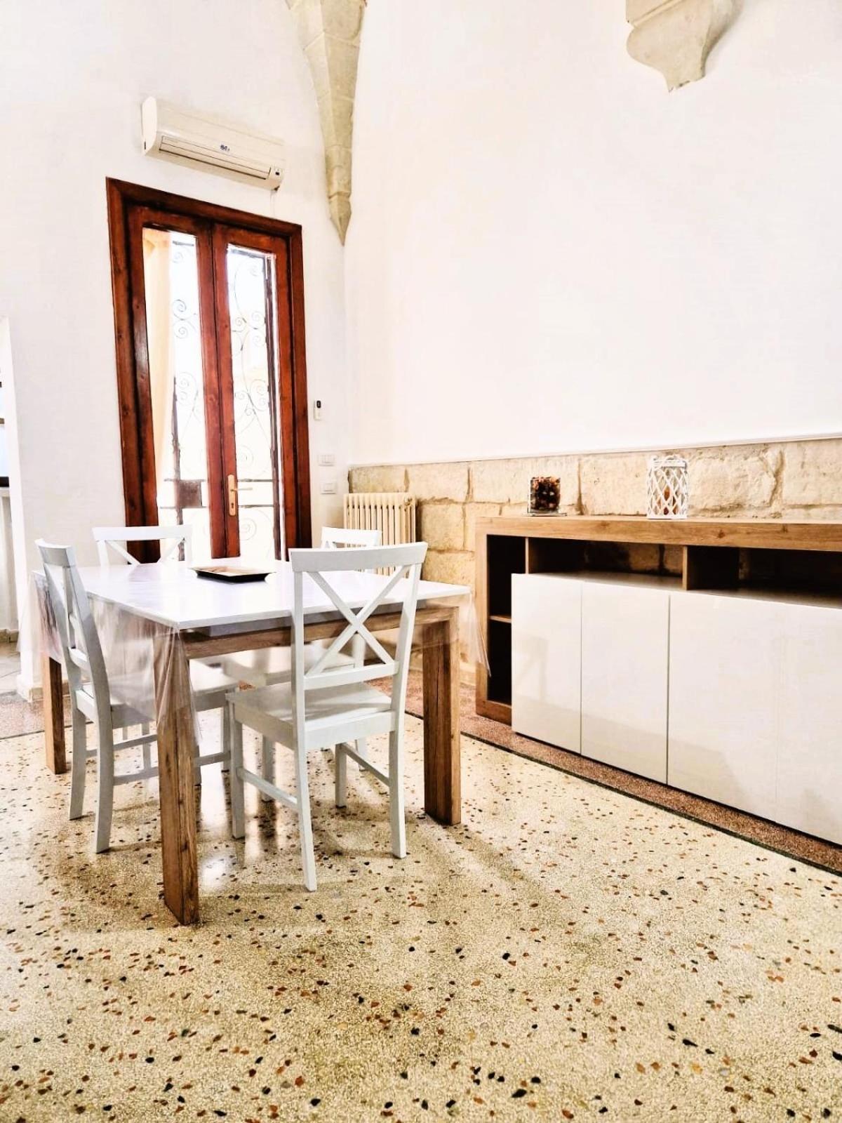 Вилла Casa Dante Deliziosa Casa A Due Passi Dal Centro Лечче Экстерьер фото