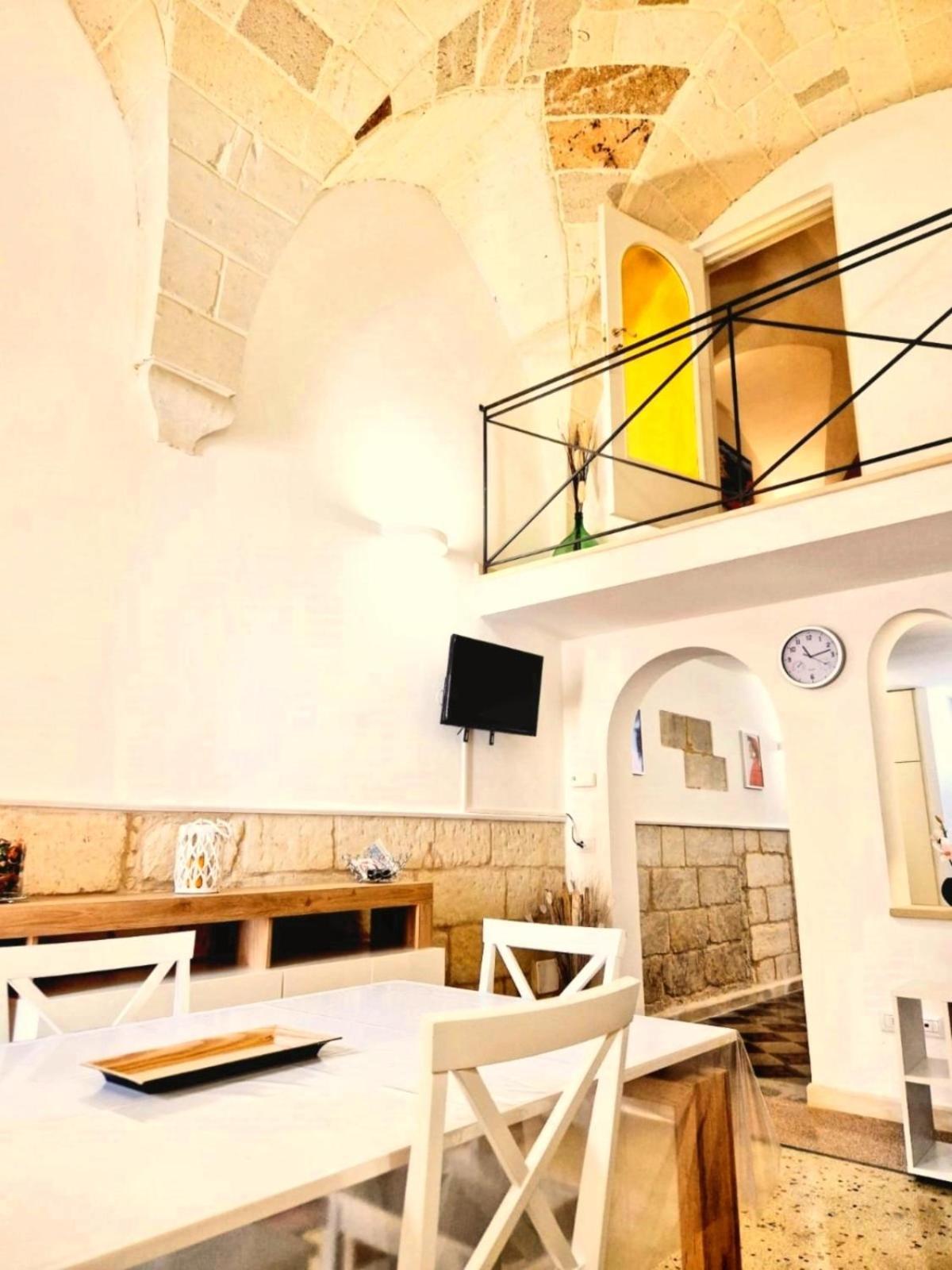 Вилла Casa Dante Deliziosa Casa A Due Passi Dal Centro Лечче Экстерьер фото